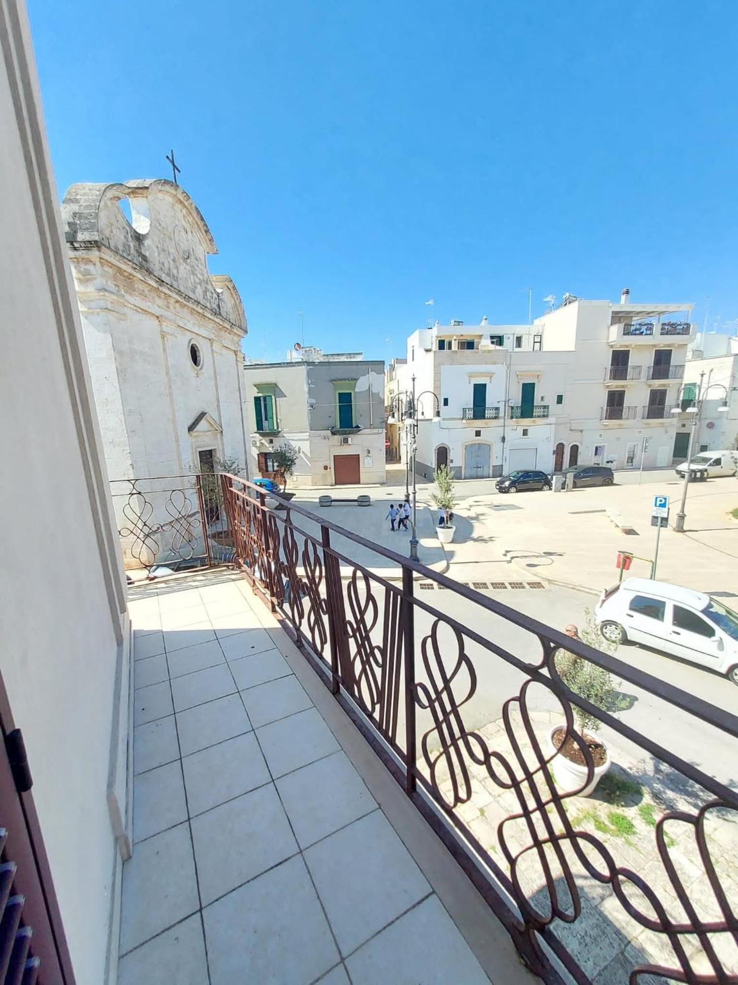 Dimora Trinity - Central Rooms Polignano a Mare Exterior photo